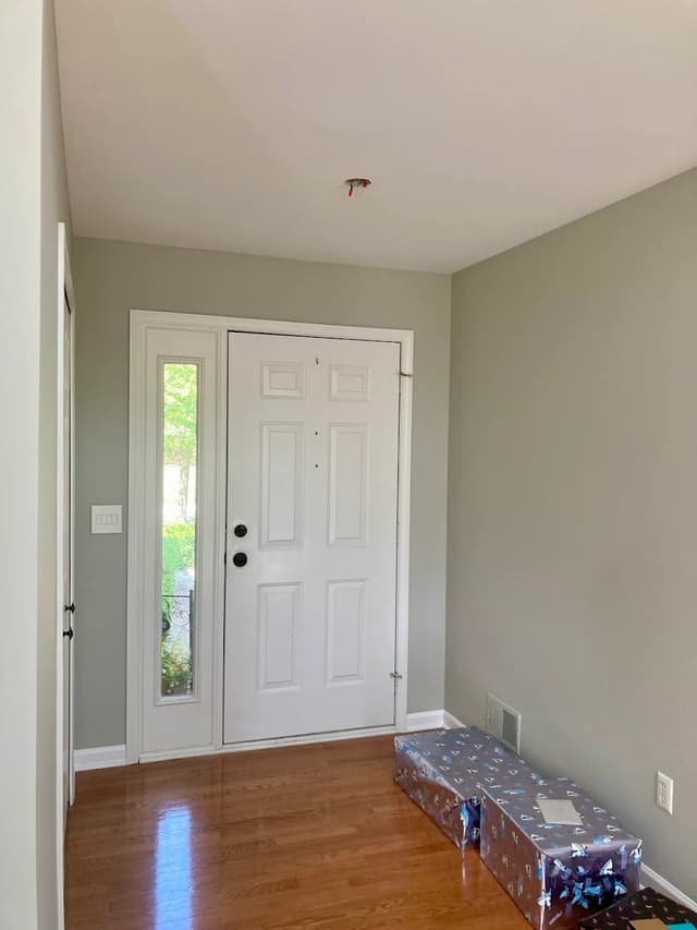 White Chooz Painters logo with blue background placeholder for paintig company logos