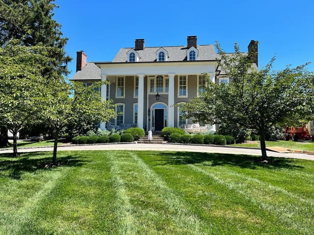 White Chooz Painters logo with blue background placeholder for paintig company logos