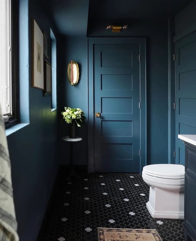 White Chooz Painters logo with blue background placeholder for paintig company logos