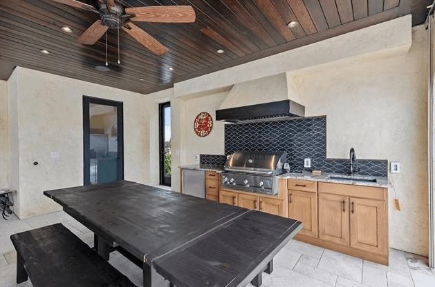 Beyond Beautiful Painting LLC gallery image 1