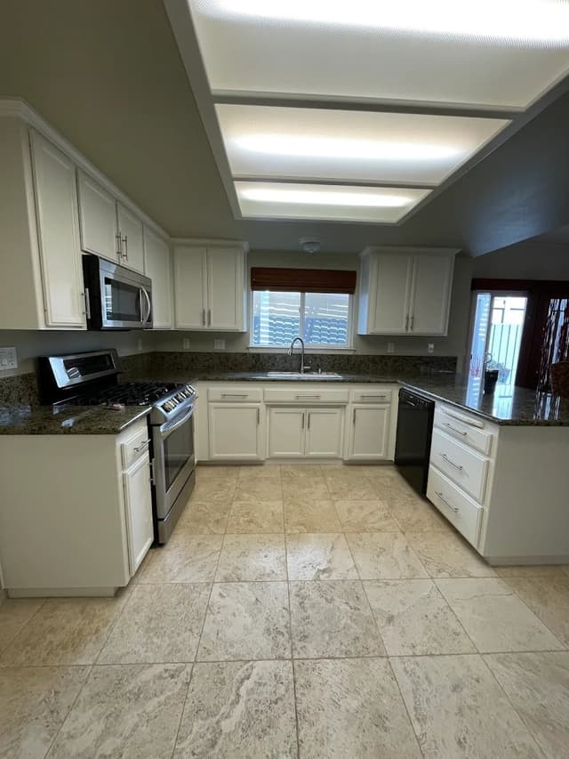 White Chooz Painters logo with blue background placeholder for paintig company logos