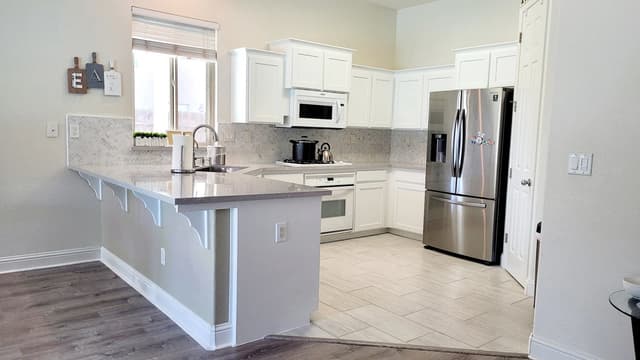 White Chooz Painters logo with blue background placeholder for paintig company logos