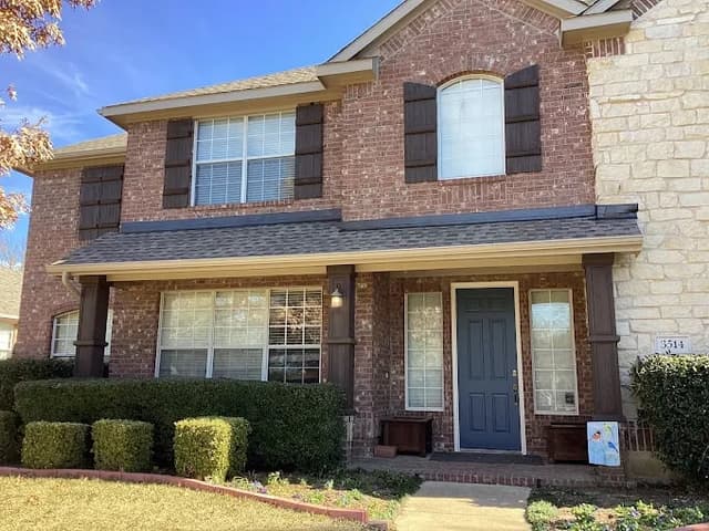 White Chooz Painters logo with blue background placeholder for paintig company logos