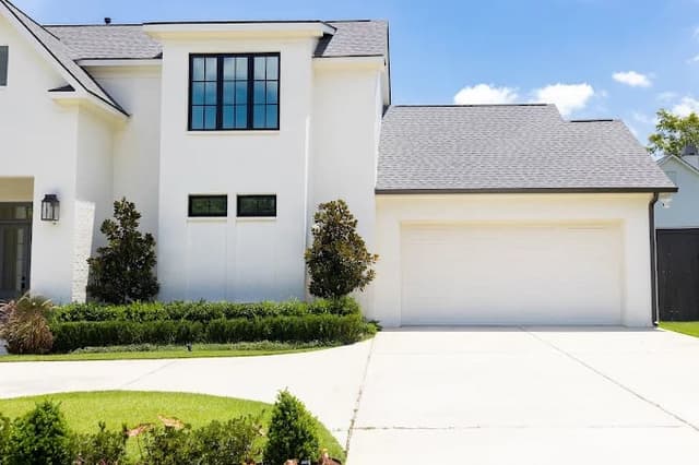 White Chooz Painters logo with blue background placeholder for paintig company logos