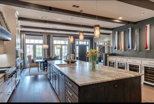 White Chooz Painters logo with blue background placeholder for paintig company logos