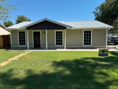 White Chooz Painters logo with blue background placeholder for paintig company logos