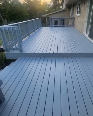 Decks to Halls gallery image 4