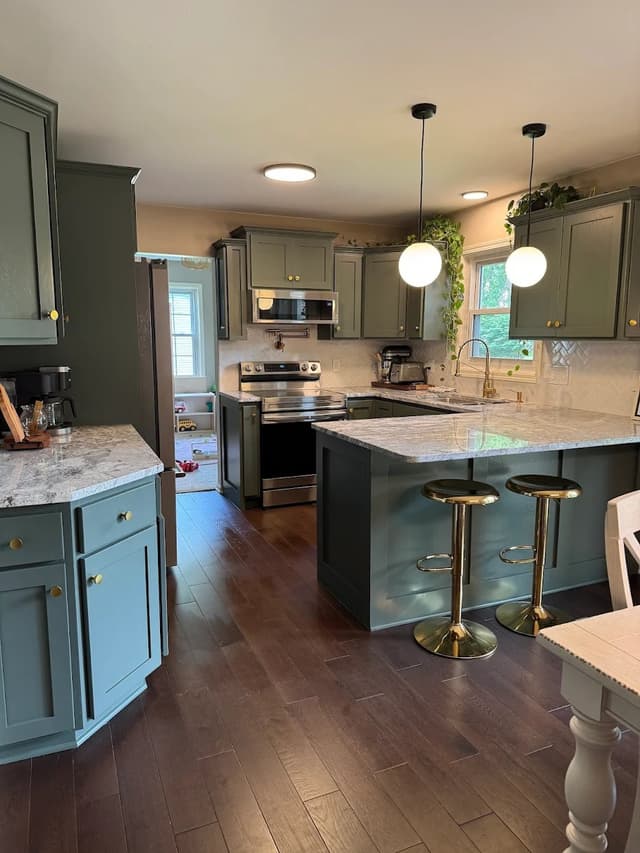 White Chooz Painters logo with blue background placeholder for paintig company logos