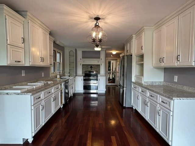 Alarcon Pro Painting gallery image