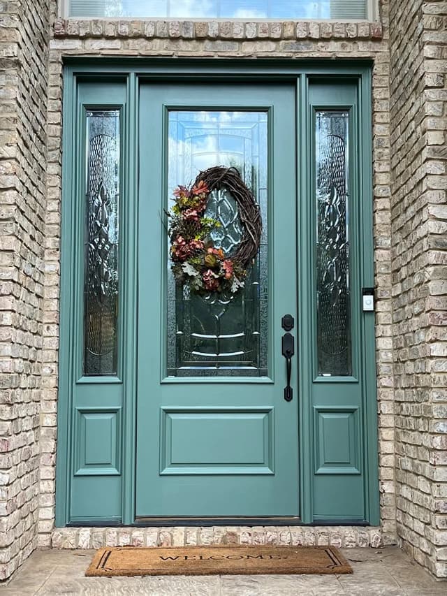 White Chooz Painters logo with blue background placeholder for paintig company logos