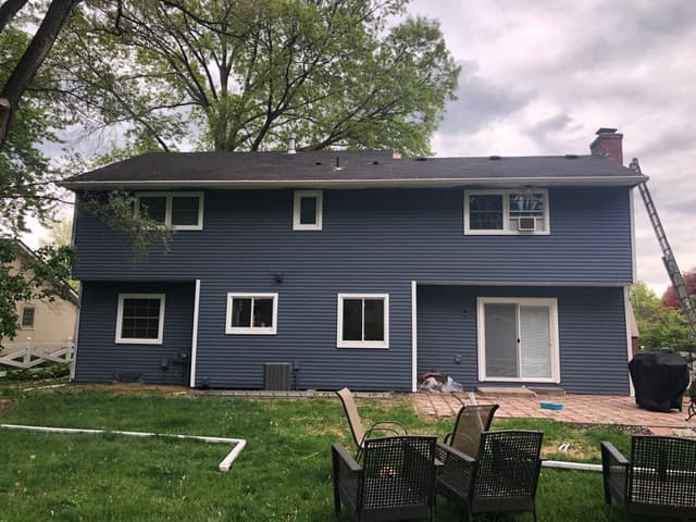 White Chooz Painters logo with blue background placeholder for paintig company logos