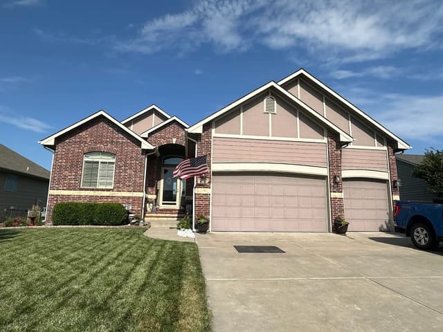 White Chooz Painters logo with blue background placeholder for paintig company logos