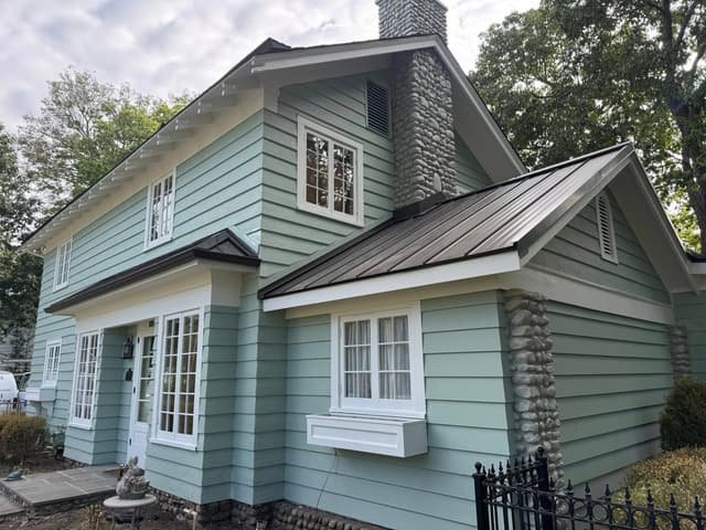 White Chooz Painters logo with blue background placeholder for paintig company logos