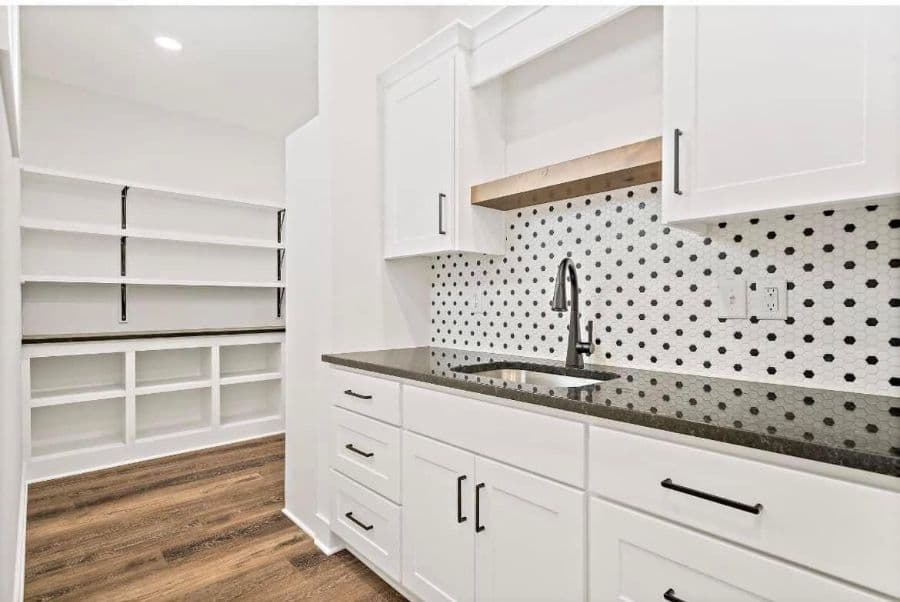 Jaime's Renovation LLC Professional Painting gallery image 2