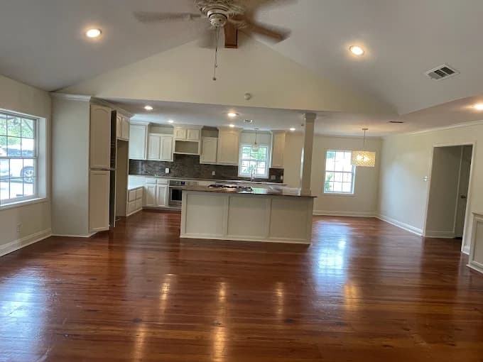 HECTOR PROFESSIONAL PAINTING LLC gallery image 4