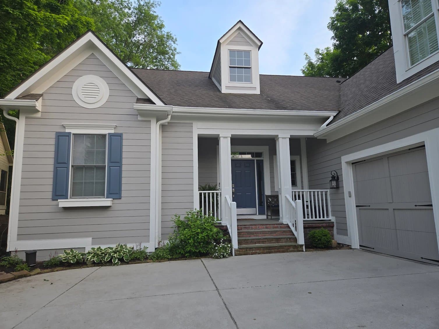 Guy Painting gallery image 2