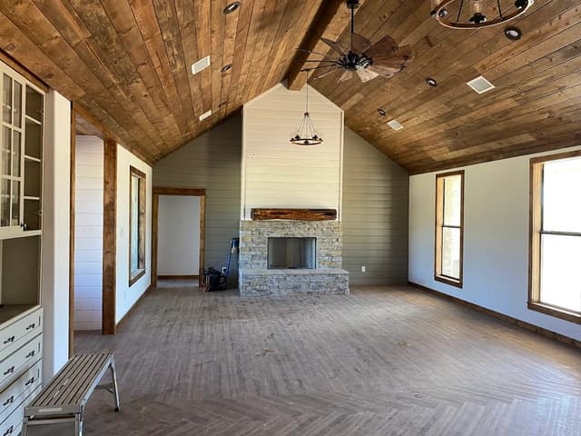 White Chooz Painters logo with blue background placeholder for paintig company logos