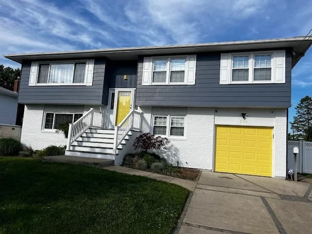 White Chooz Painters logo with blue background placeholder for paintig company logos