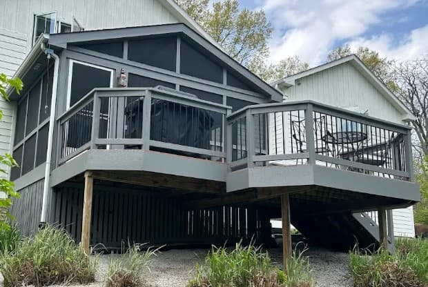 Mullins Fine Line Painting gallery image 4