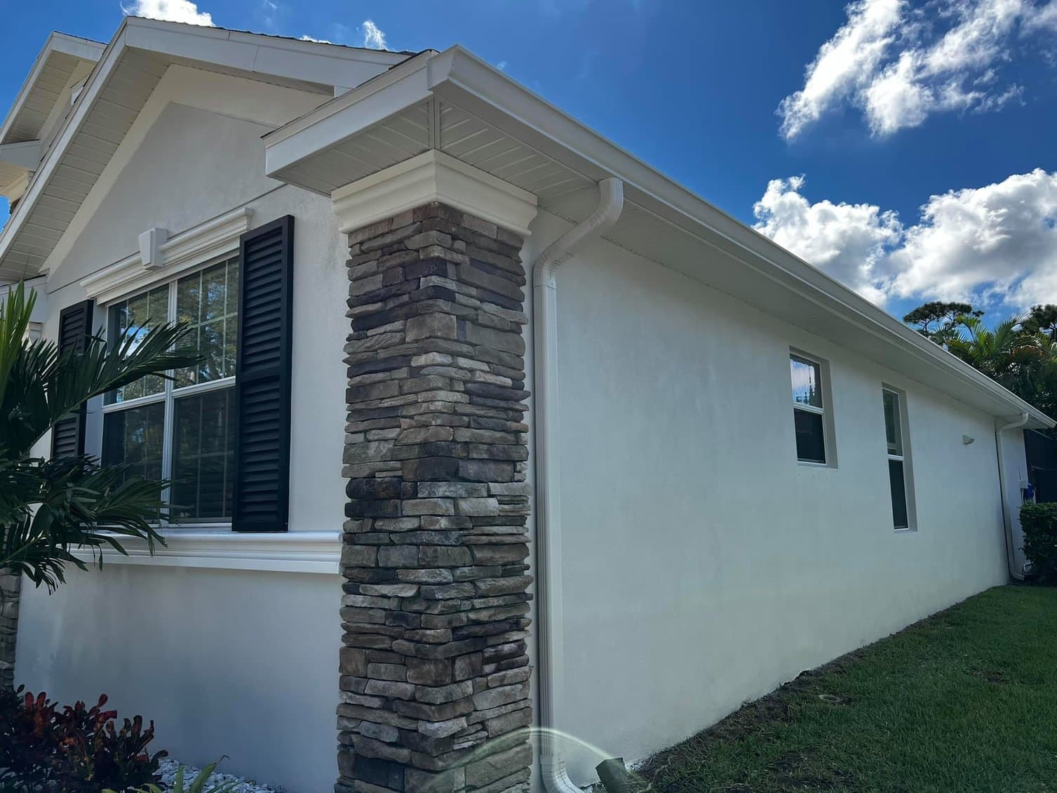 SeaVue Painting gallery image 4