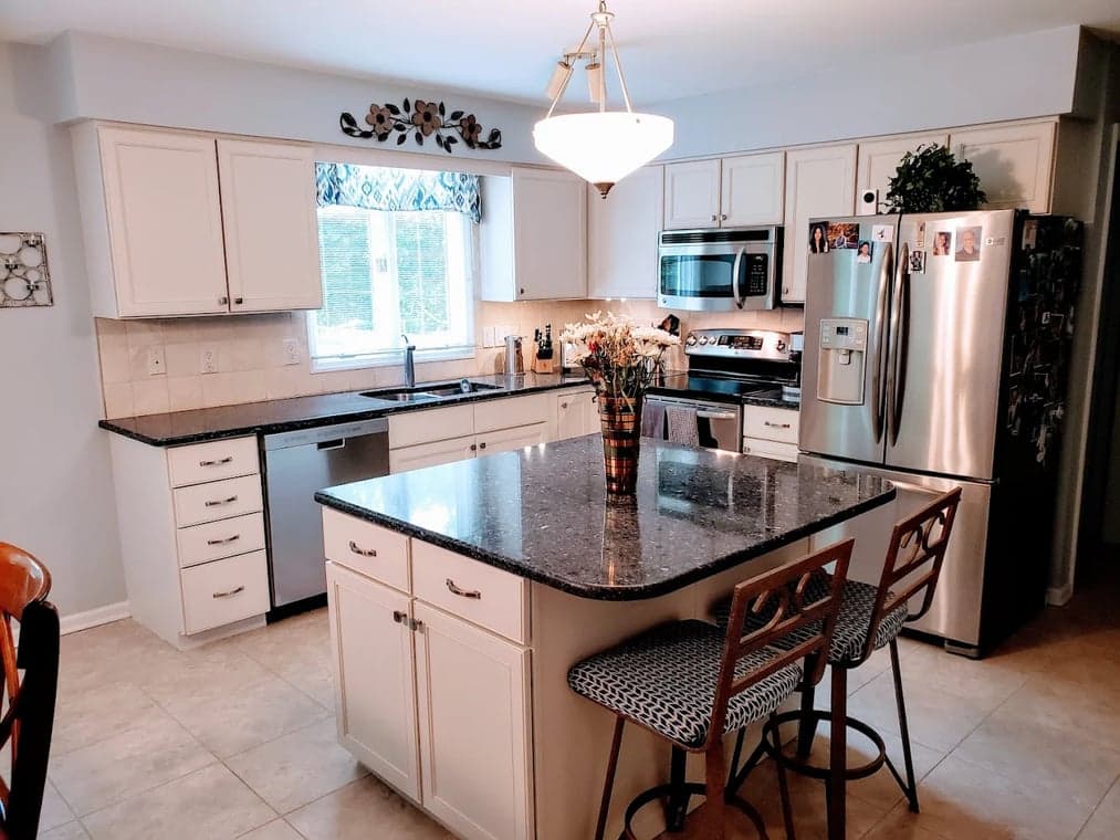 Shabby Brown Restore gallery image 2