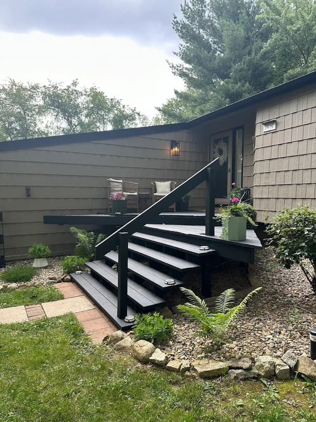 White Chooz Painters logo with blue background placeholder for paintig company logos