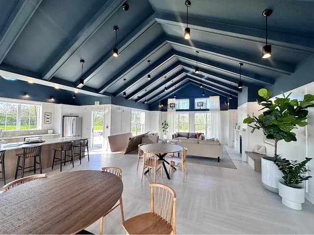 White Chooz Painters logo with blue background placeholder for paintig company logos