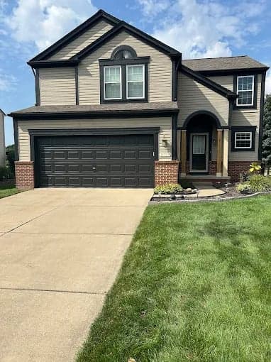 White Chooz Painters logo with blue background placeholder for paintig company logos