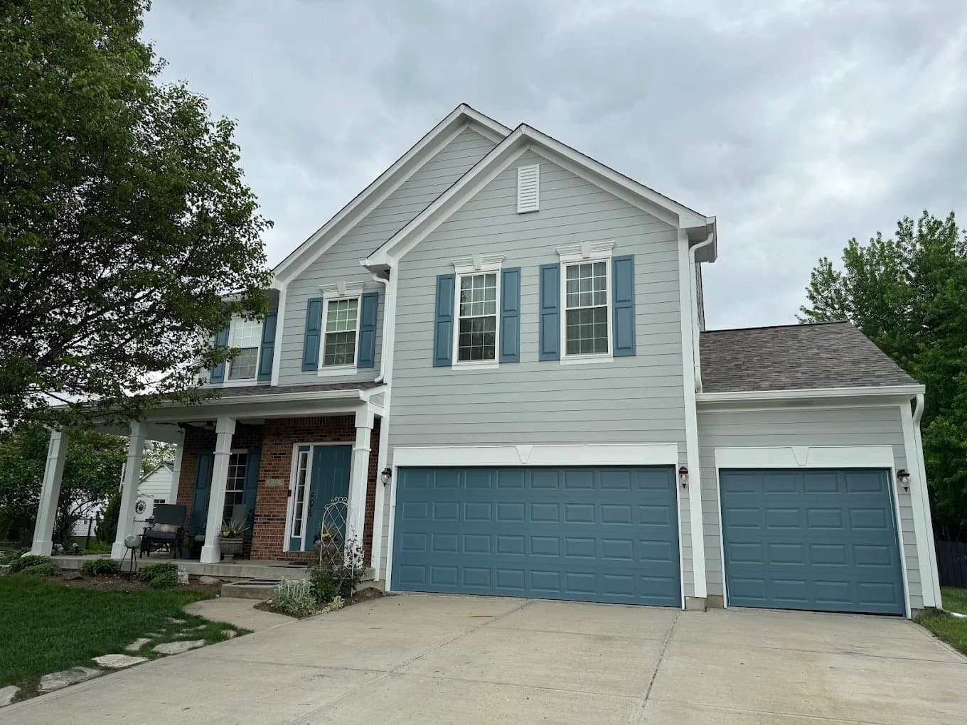 Guy Painting gallery image 4