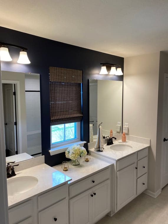 Painting 724 gallery image 4