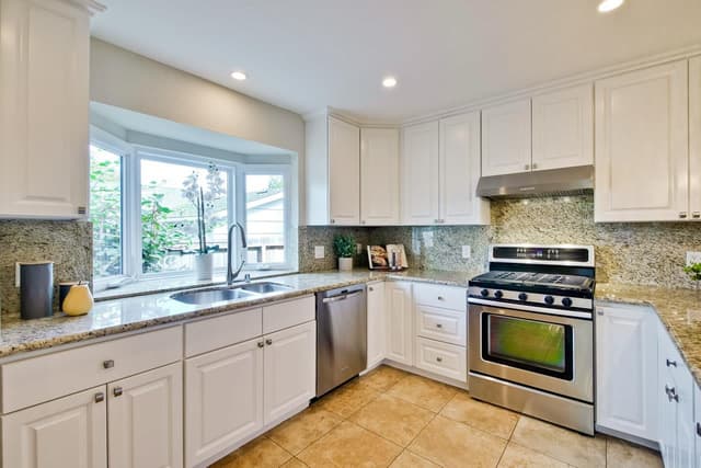 White Chooz Painters logo with blue background placeholder for paintig company logos