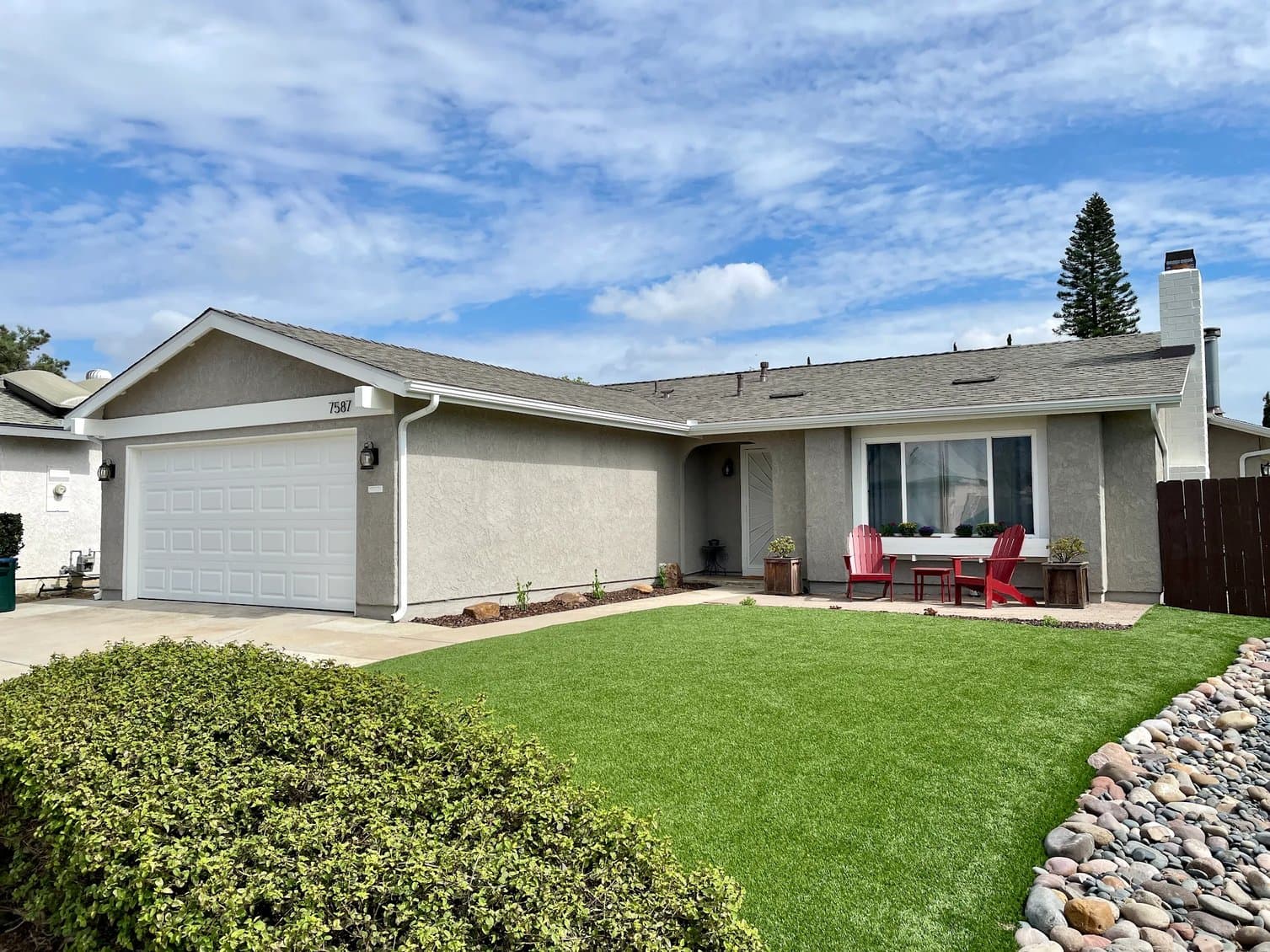 Royall Painting gallery image 2