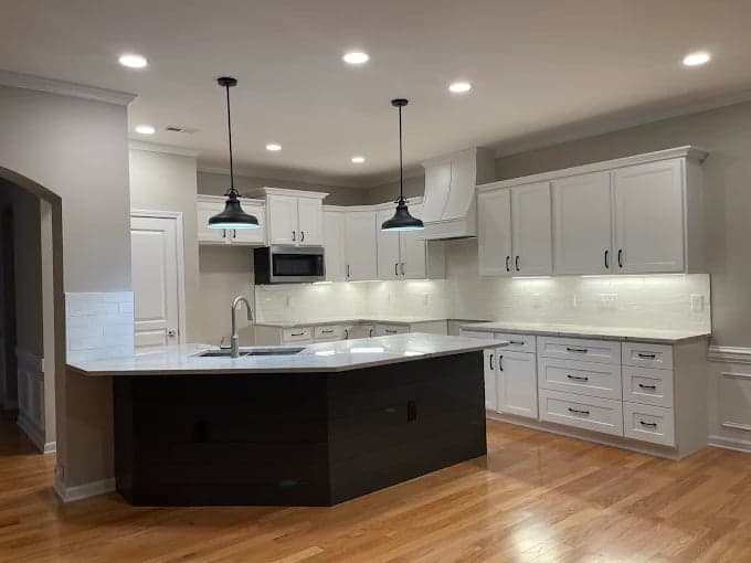 Zarazua Painting gallery image 2