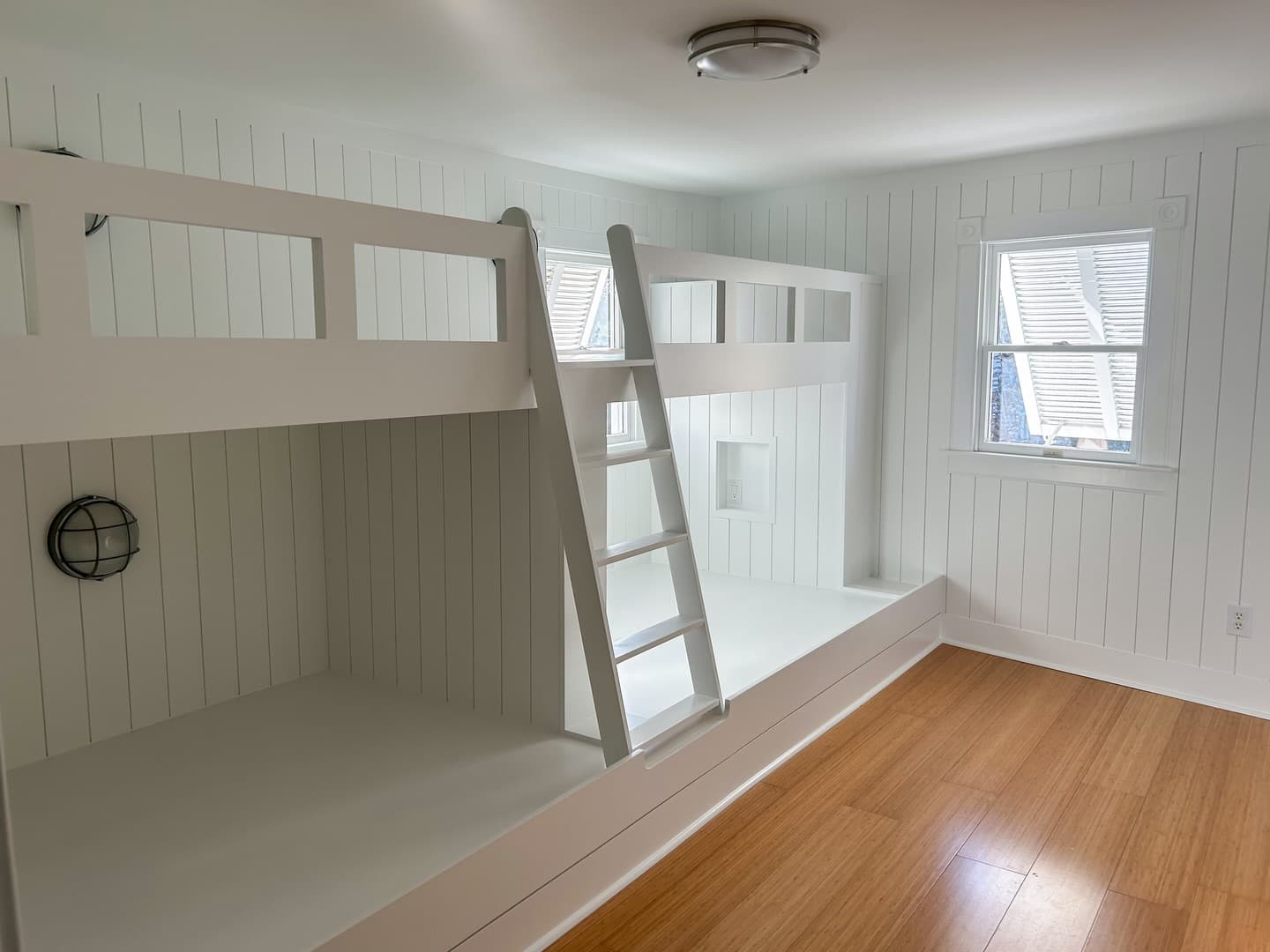 Hall's Quality Painting Co Inc gallery image 2