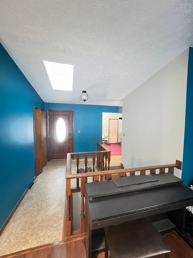 White Chooz Painters logo with blue background placeholder for paintig company logos