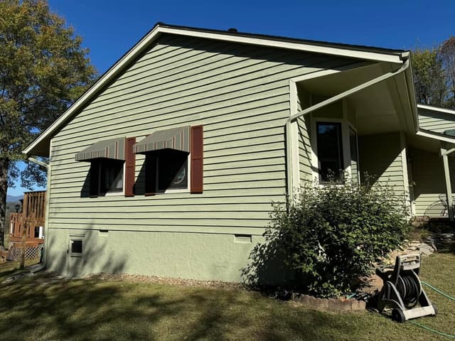 White Chooz Painters logo with blue background placeholder for paintig company logos