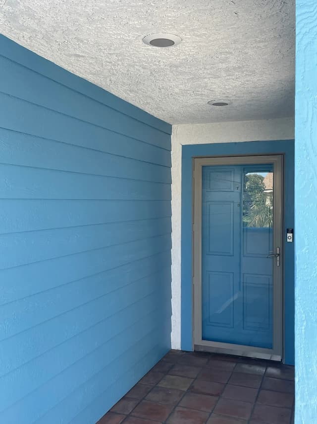 White Chooz Painters logo with blue background placeholder for paintig company logos