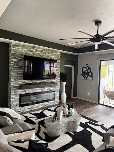 White Chooz Painters logo with blue background placeholder for paintig company logos