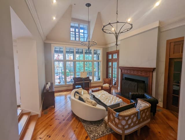 White Chooz Painters logo with blue background placeholder for paintig company logos