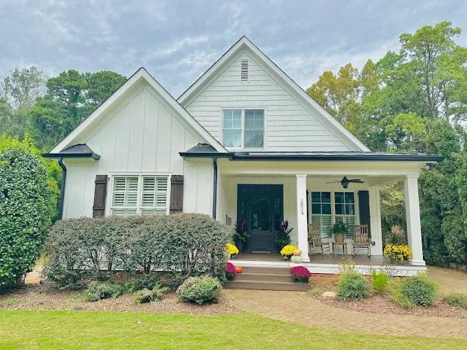 A Touch of Color Painting & General Contracting LLC gallery image 1