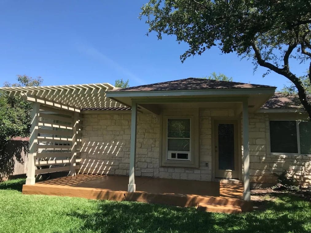 Santiago's Paint & Home Improvement gallery image 4