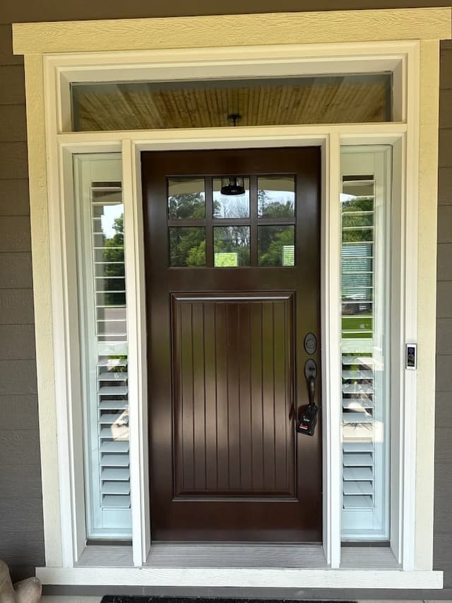 White Chooz Painters logo with blue background placeholder for paintig company logos