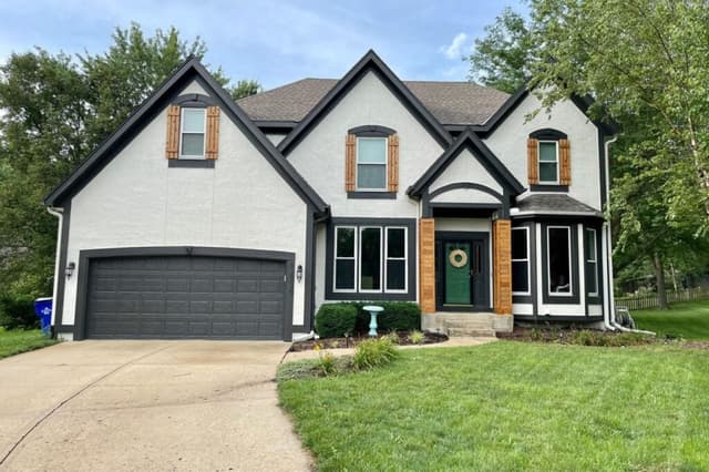 White Chooz Painters logo with blue background placeholder for paintig company logos