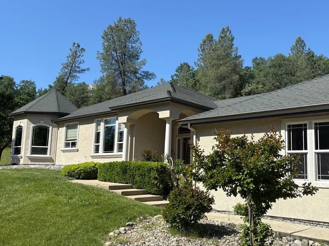 White Chooz Painters logo with blue background placeholder for paintig company logos