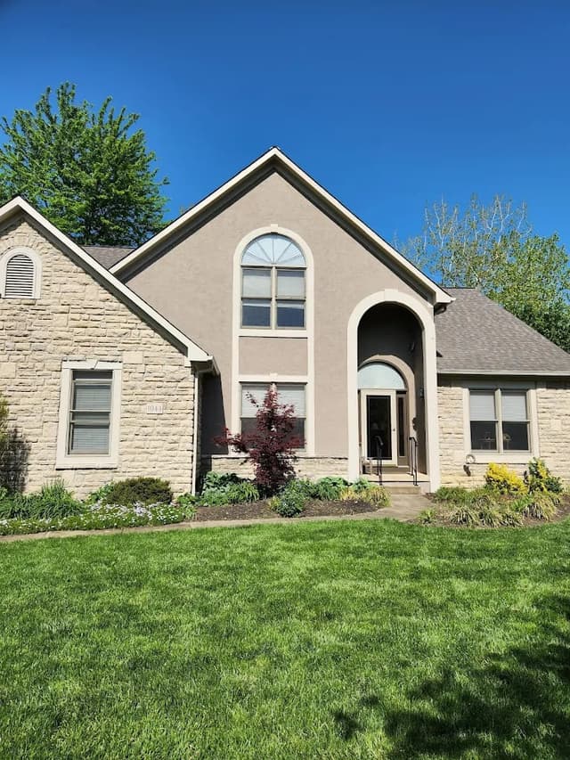 White Chooz Painters logo with blue background placeholder for paintig company logos