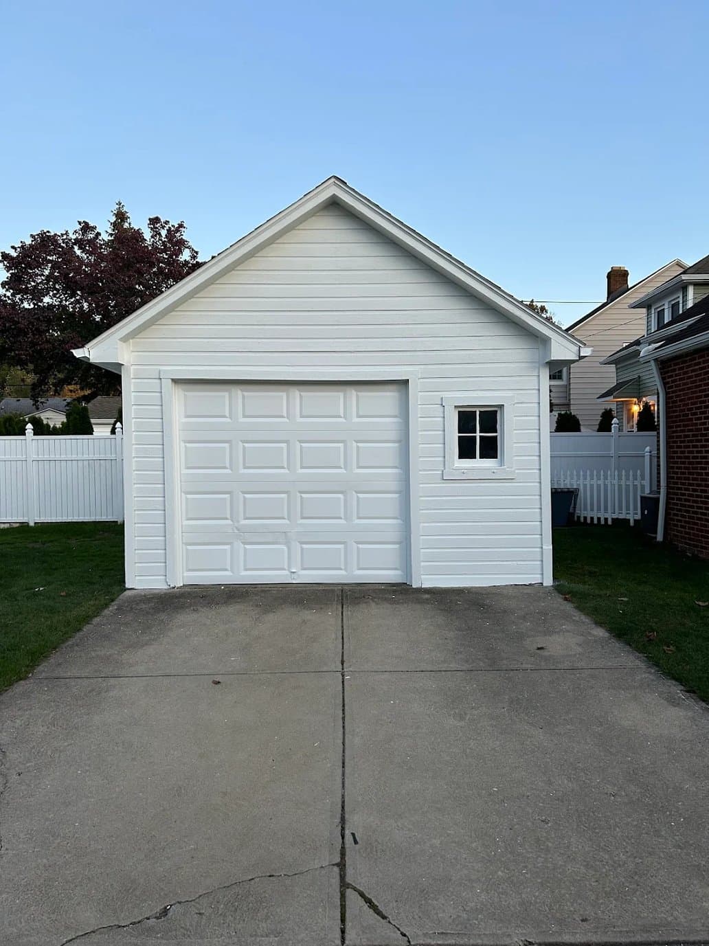 216Pintura gallery image 1