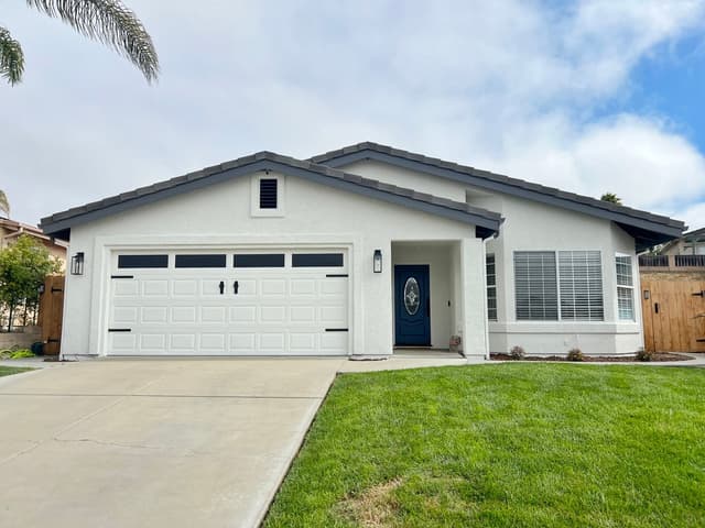 White Chooz Painters logo with blue background placeholder for paintig company logos