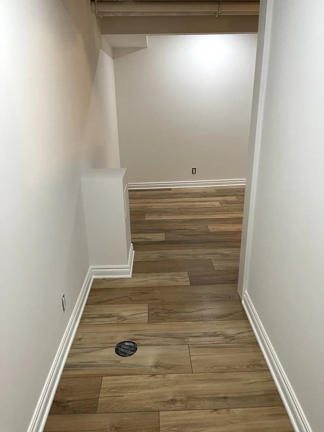 White Chooz Painters logo with blue background placeholder for paintig company logos