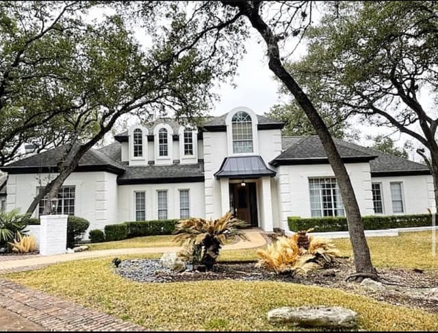 White Chooz Painters logo with blue background placeholder for paintig company logos