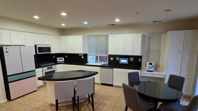 White Chooz Painters logo with blue background placeholder for paintig company logos